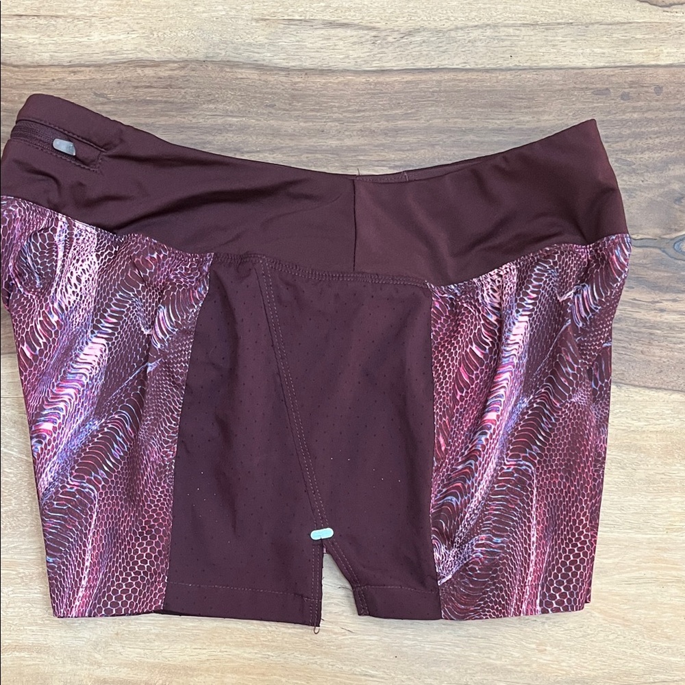 Nike Women's Burgundy Dri-Fit Running Shorts - Picture 7 of 8